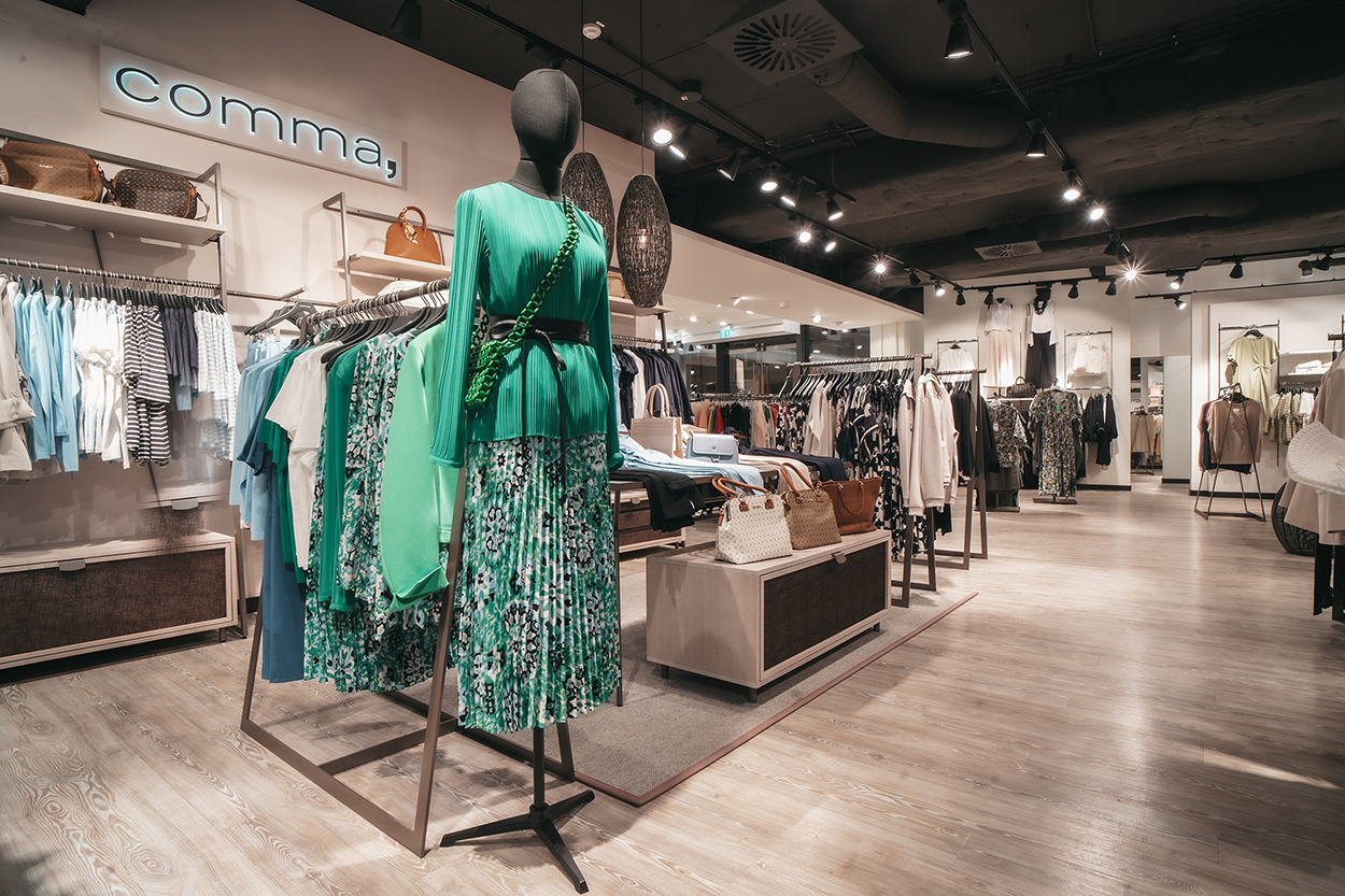 Damen, Modehaus Kolesch