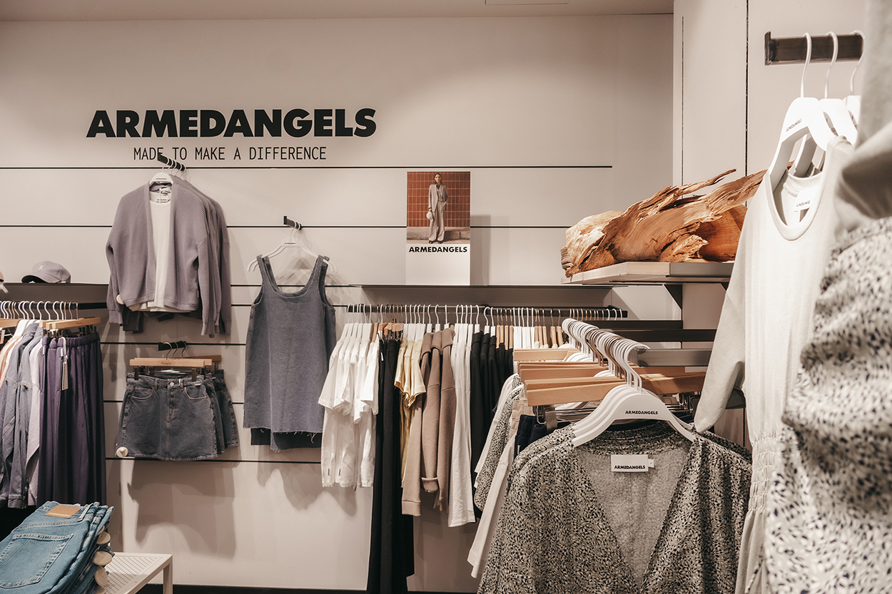 Damen, Modehaus Kolesch